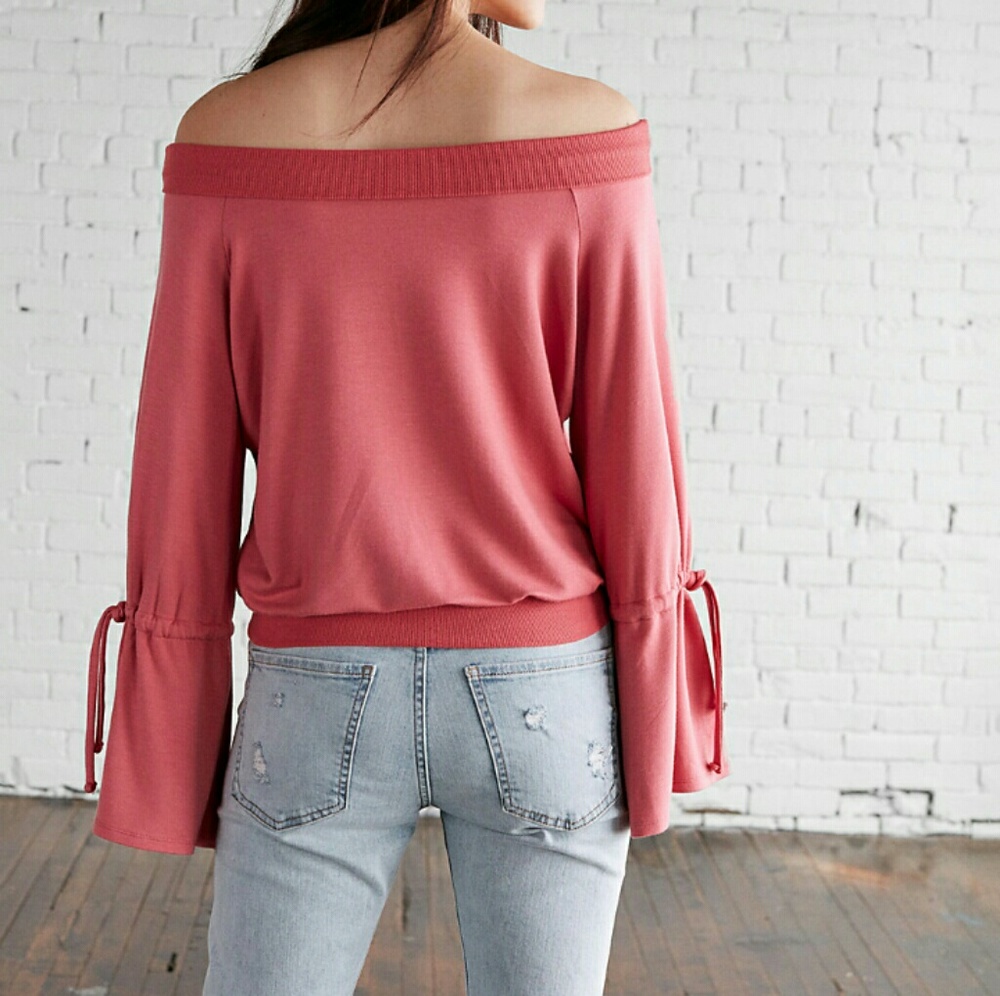 Tie sleeve Sweatshirt. - Picture 2 of 2